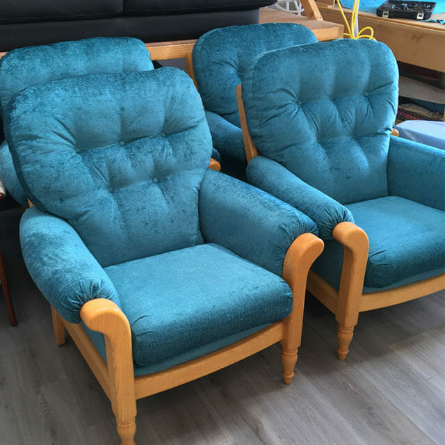 cintique chair blue